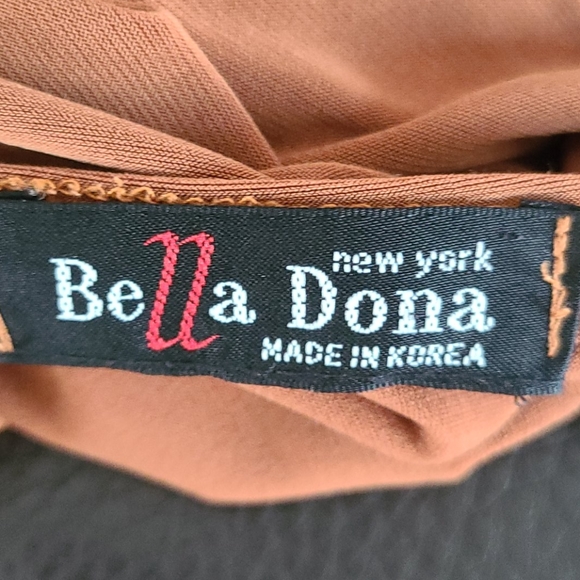 5 for $25 Brown taupe top with embroidered sleeves - Picture 8 of 9